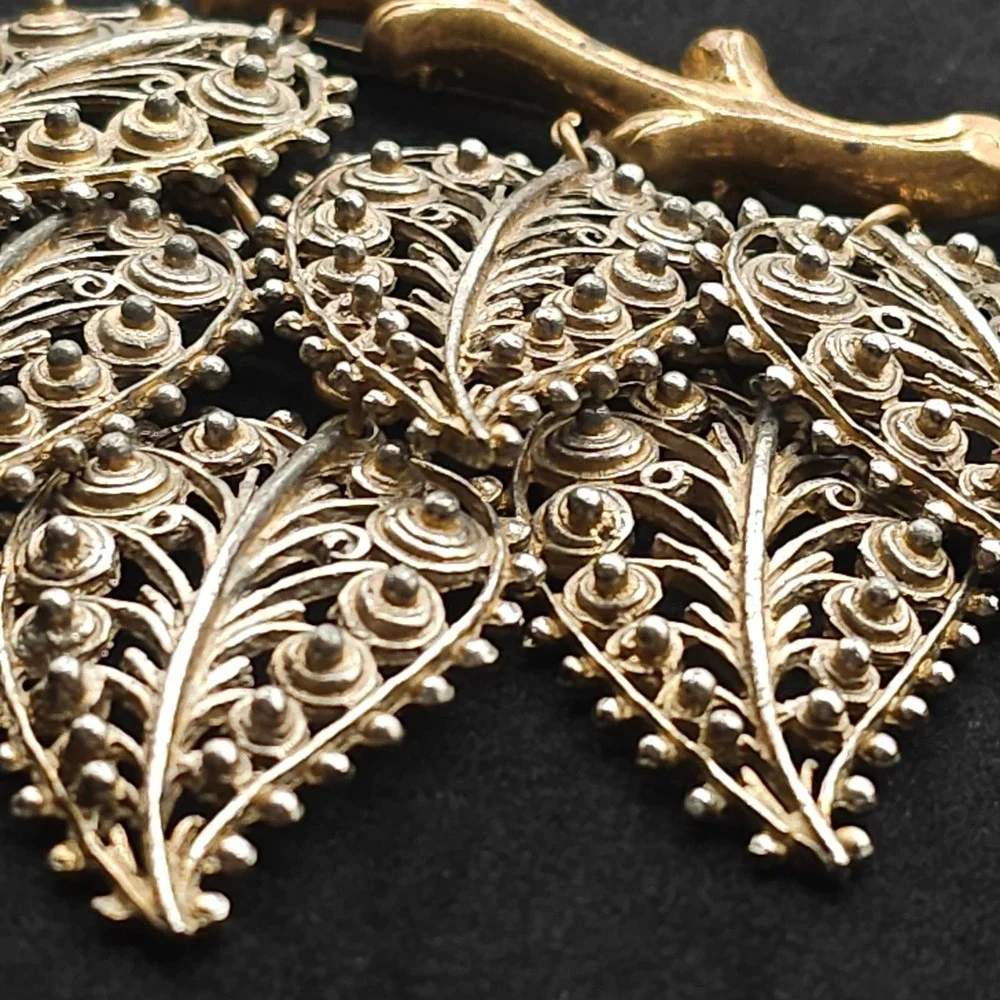 Vintage Filigree Dangle Leaf Brooch Statement‎ Nature Gold & Silver Tone Ornate
